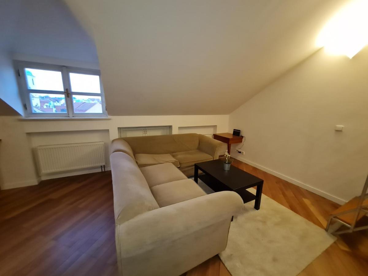 Apartment Nux Old Town Square Masna