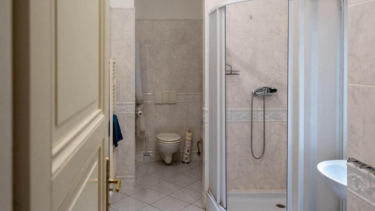 Nux Old Town Square Masna Apartment Prague