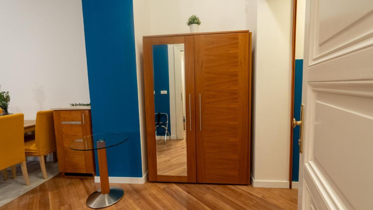 Nux Old Town Square Masna Apartment *