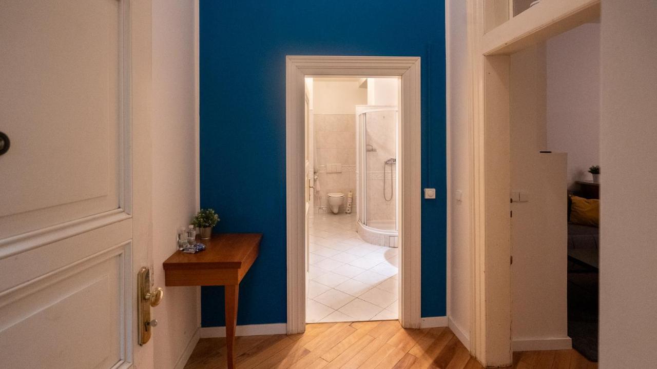Nux Old Town Square Masna Apartment